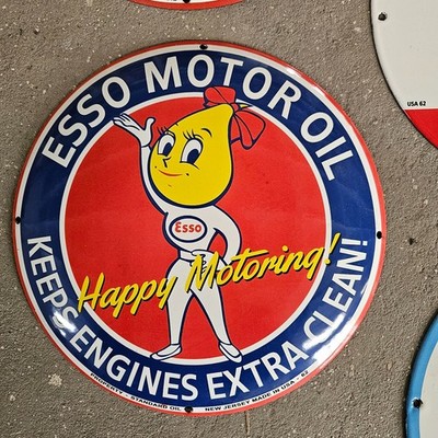 VINTAGE ESSO GIRL MOTOR OLD US GASOLINE OIL GAS PUMP ENAMEL PORCELAIN SIGN