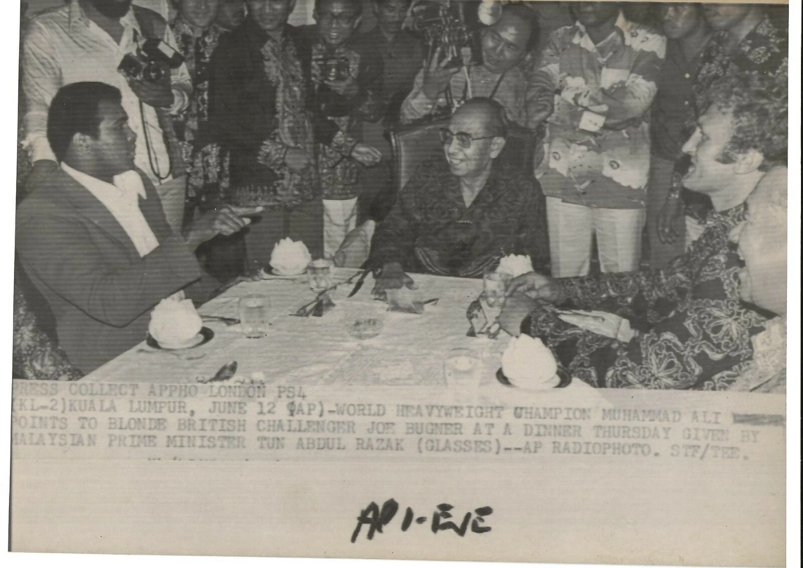 (Lot of 15) MUHAMMAD ALI 60-70s Vintage Laser Wire Press Boxing Photos - 画像3/12