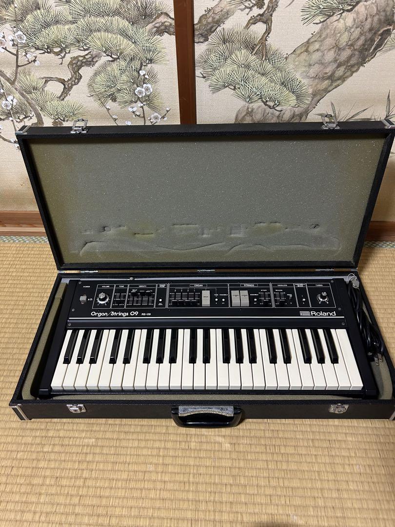 Roland RS-09 オルガン/ストリングス シンセサイザー ROLAND