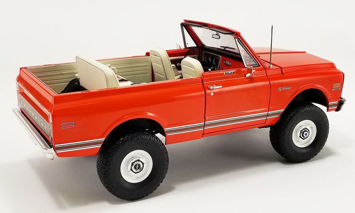 603-019 ACME 1/18 シボレー Chevrolet K5 ACME 1/18 - CHEVROLET K5 Blazer - 1971 - Five Diecast
