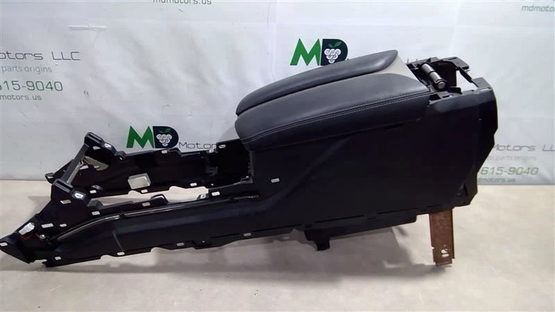 Nissan Murano 2013-2019, consola central delantera 969115aa0a  Foto 2 de 4