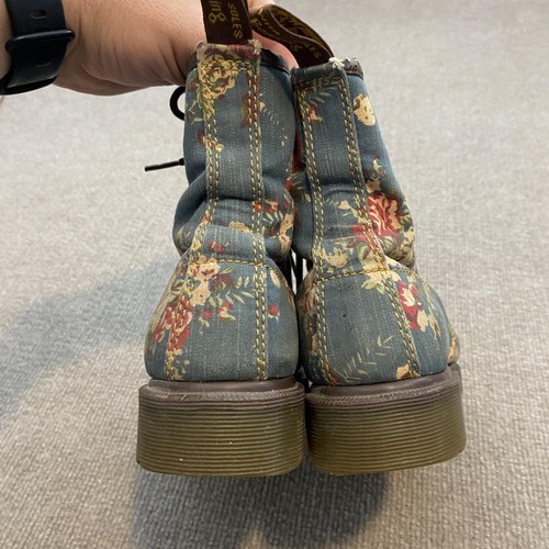 Dr. Martens Castel Boots Womens Size 7 Blue Floral Canvas Ankle Combat Lace Up - Picture 7 of 12
