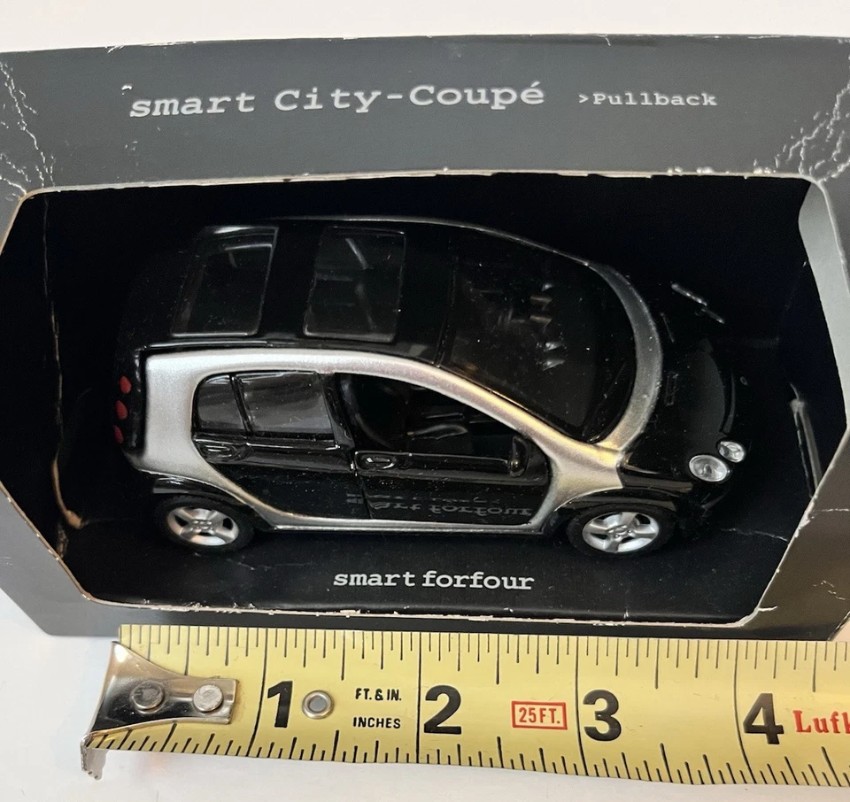 Smartware 1/43 Scale Model Car - 2004 Smart Forfour - Jet Black - Image 4 of 4