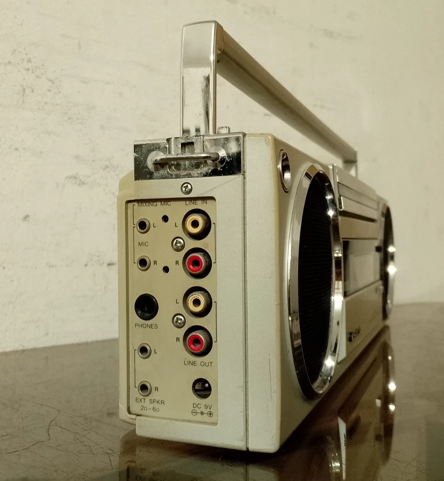 GHETTOBLASTER SANYO M 7750 K MINI STEREO RADIO RECORDER - Bild 4 von 4