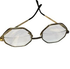 Women  s Vintage 70  s Rare SRO 5.5 Geometric Bold Style Gold Tone Frames USA Glam