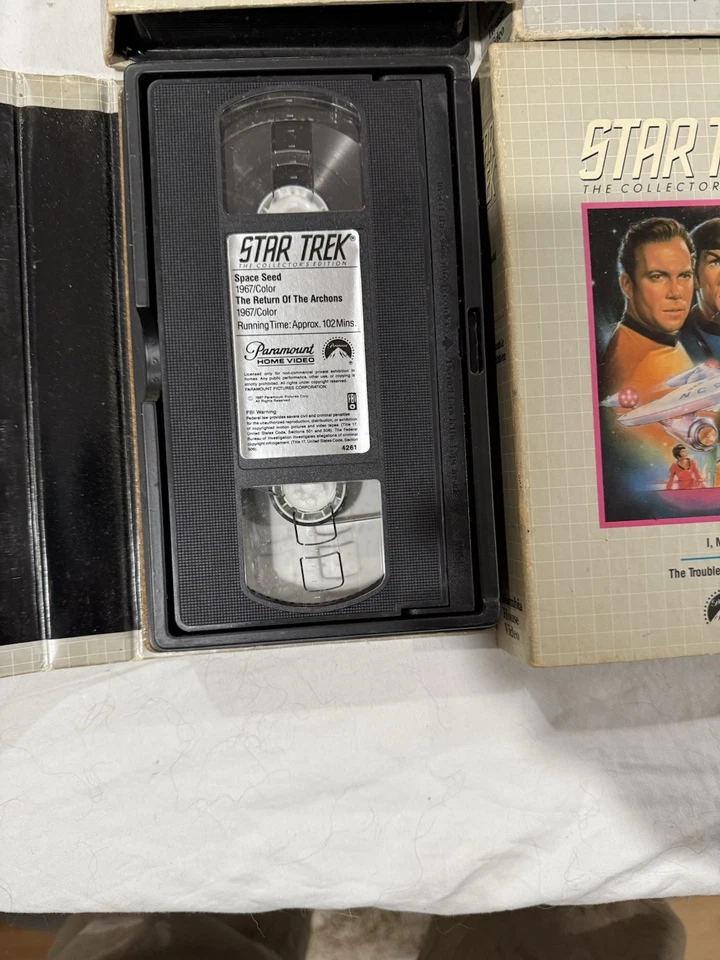 Star Trek Voyager Collectors Edition VHS Set of 12 - Image 4 of 4