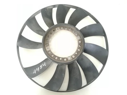 Volkswagen Passat 1998 Fan Blade 058121301b, Genuine #636947-47
