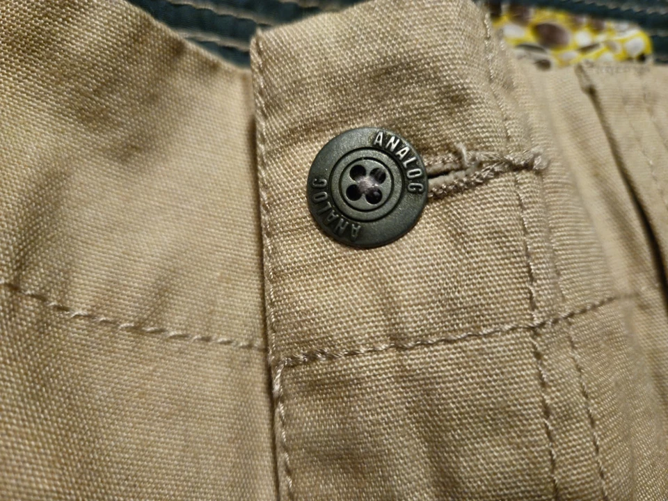 Pantalones Cortos Carga Diseño Analógico Para Hombre Caqui Bolsillos Frontales Planos 33 Foto 3 de 4