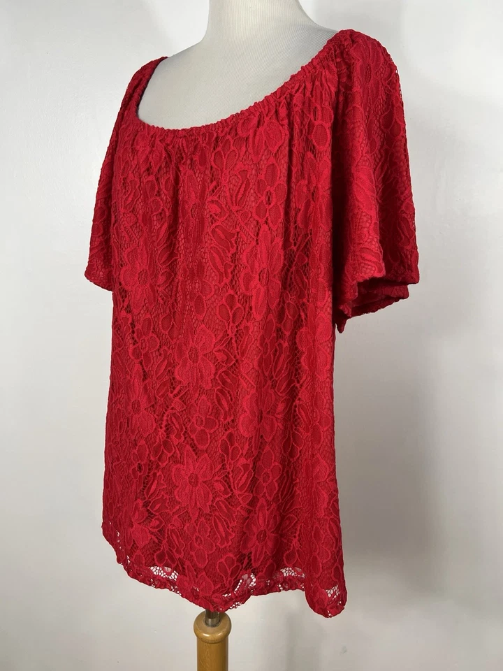 Camisa Top Marca Slinky 2X Rojo Encaje Superposición Elastizada Cuello Redondo Manga Corta J4 Foto 4 de 4