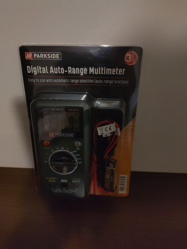 Digital Auto -Range Multimeter