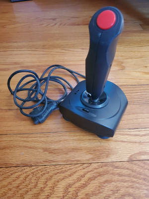 WIRED BLACK PC ANALOG JOYSTICK MODEL NO: QS-6219