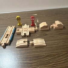 Thomas  Friends Wooden Railway Deluxe Track Accessory Pack LC09956