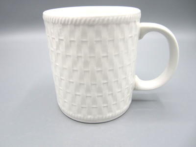 Wicker by Oneida, Embossed White Woven Reeded Lip Coffee Tea Mug 12oz (345)