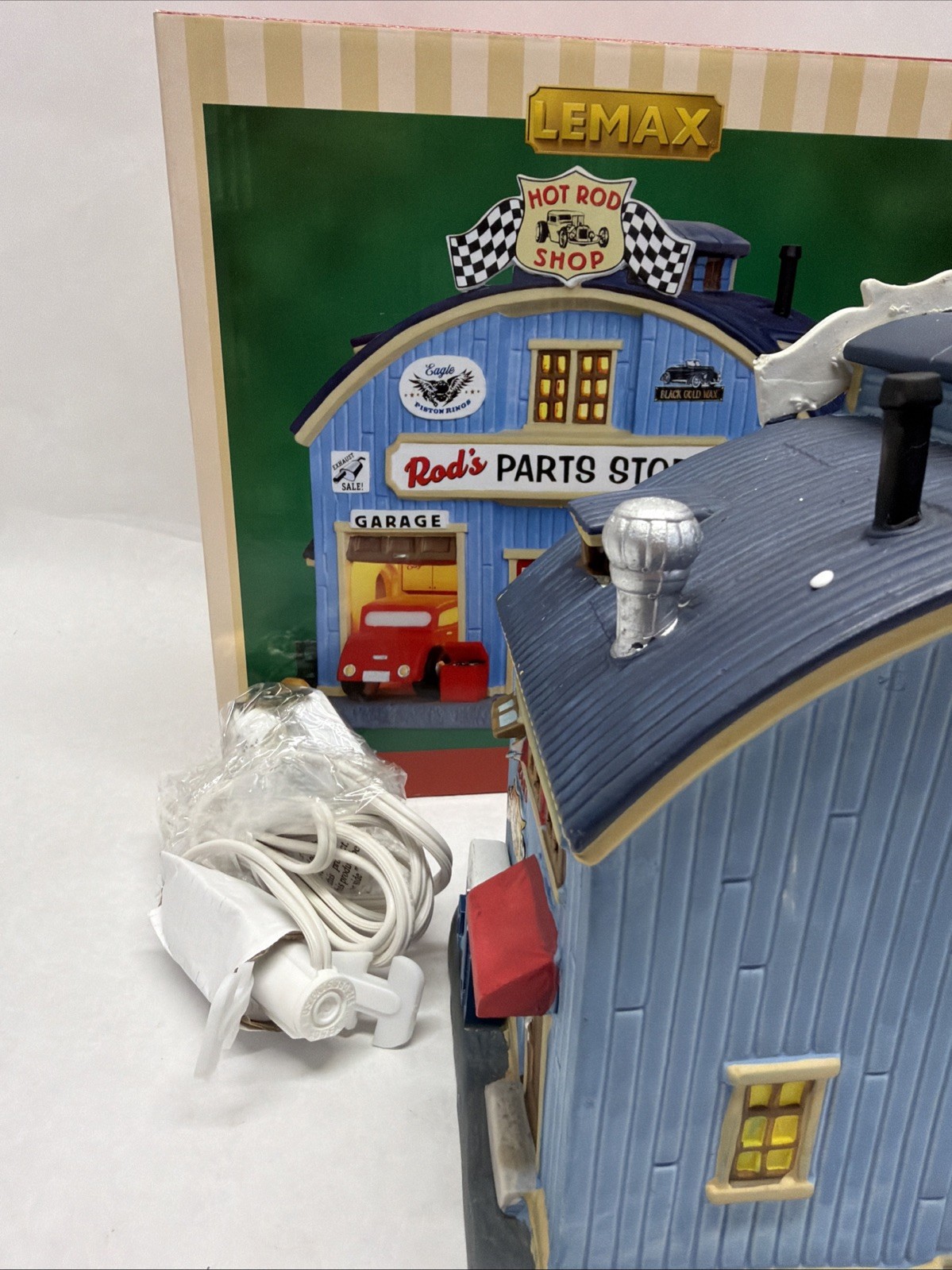 Lemax Holiday Village 2014 Rod's Parts Store # 45707 Christmas Village New