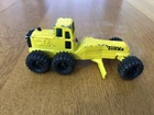 VINTAGE 1994 TONKA YELLOW CONSTRUCTION SCRAPER PLASTIC & METAL TOY