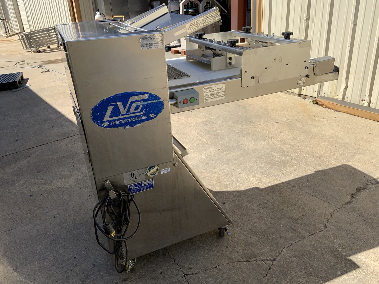 LVO dough sheeter roller moulder SM24 French bread Submarine bakery 12