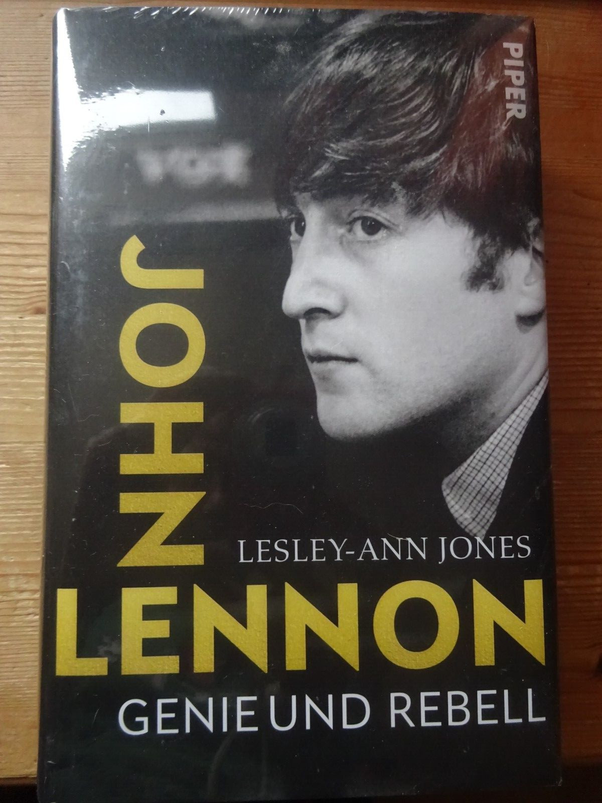 Thumbnail - John Lennon - Genie Und Rebell - Lesley-ann Jones (2022) - Ungelesen