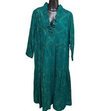 Crown & Ivy Green A-Line Midi Dress V-Neck 3/4 Sleeve Holiday Formal Women’s