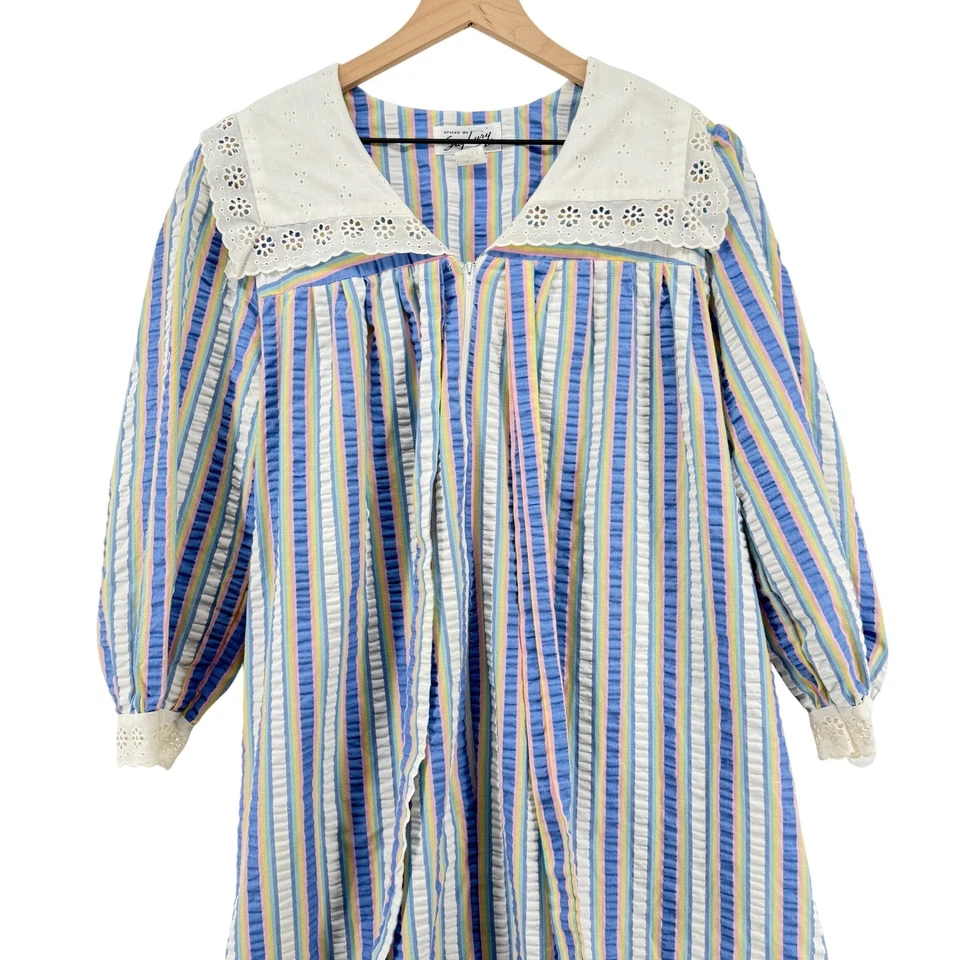 Vtg Saybury Striped Seersucker Nightgown Mumu Women M Eyelet Collar Pastel Zip - Image 2 of 4