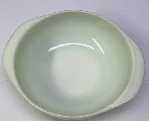 Vintage PYREX  Lime Green 2 QT Casserole Dish Mixing Bowl 024