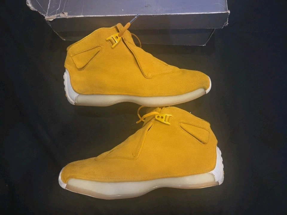 Air Jordan 18 Retro Amarillo Gamuza Hombre Tenis AA2494-701 Talla 10.5 Foto 2 de 4