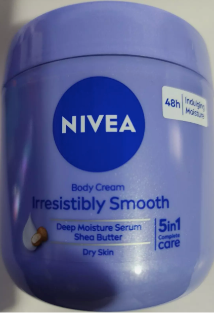 Nivea Irresistibly Smooth Body Cream with Shea Butter for Dry Skin 2-Pack 13.5 Fl Oz