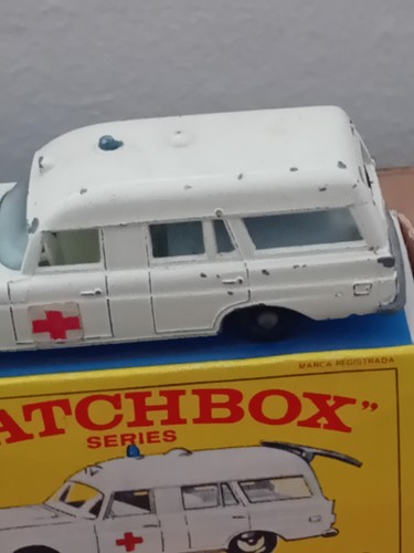 Vintage Matchbox Lesney England 1960’s Series #3 Mercedes Benz Binz Ambulance - Picture 6 of 21