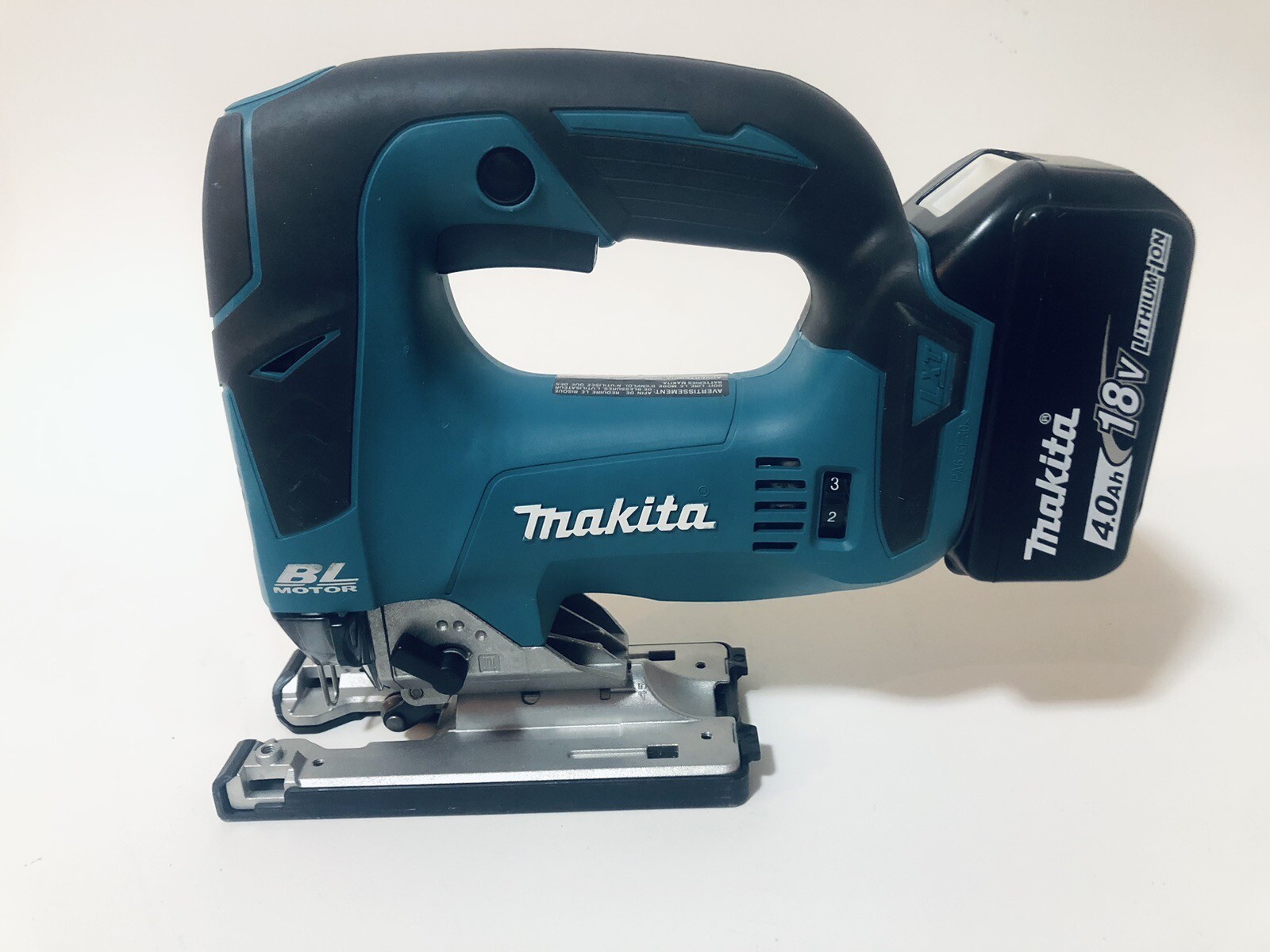 MAKITA XVJ02 18V LXT Lithium‑Ion Brushless Cordless Jig Saw, 4.0 Amp