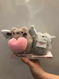 pusheen cupid