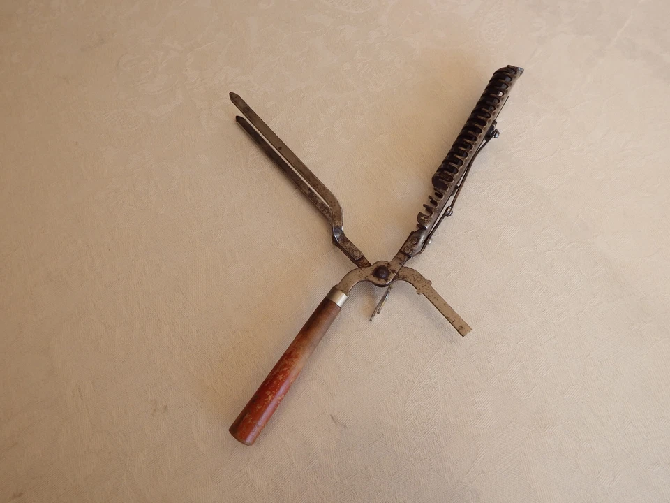 Ancien Fer à Friser Outil de Métier Coiffeur   " MON ONDULATEUR " E.C.L FRANCE - Photo 4/4