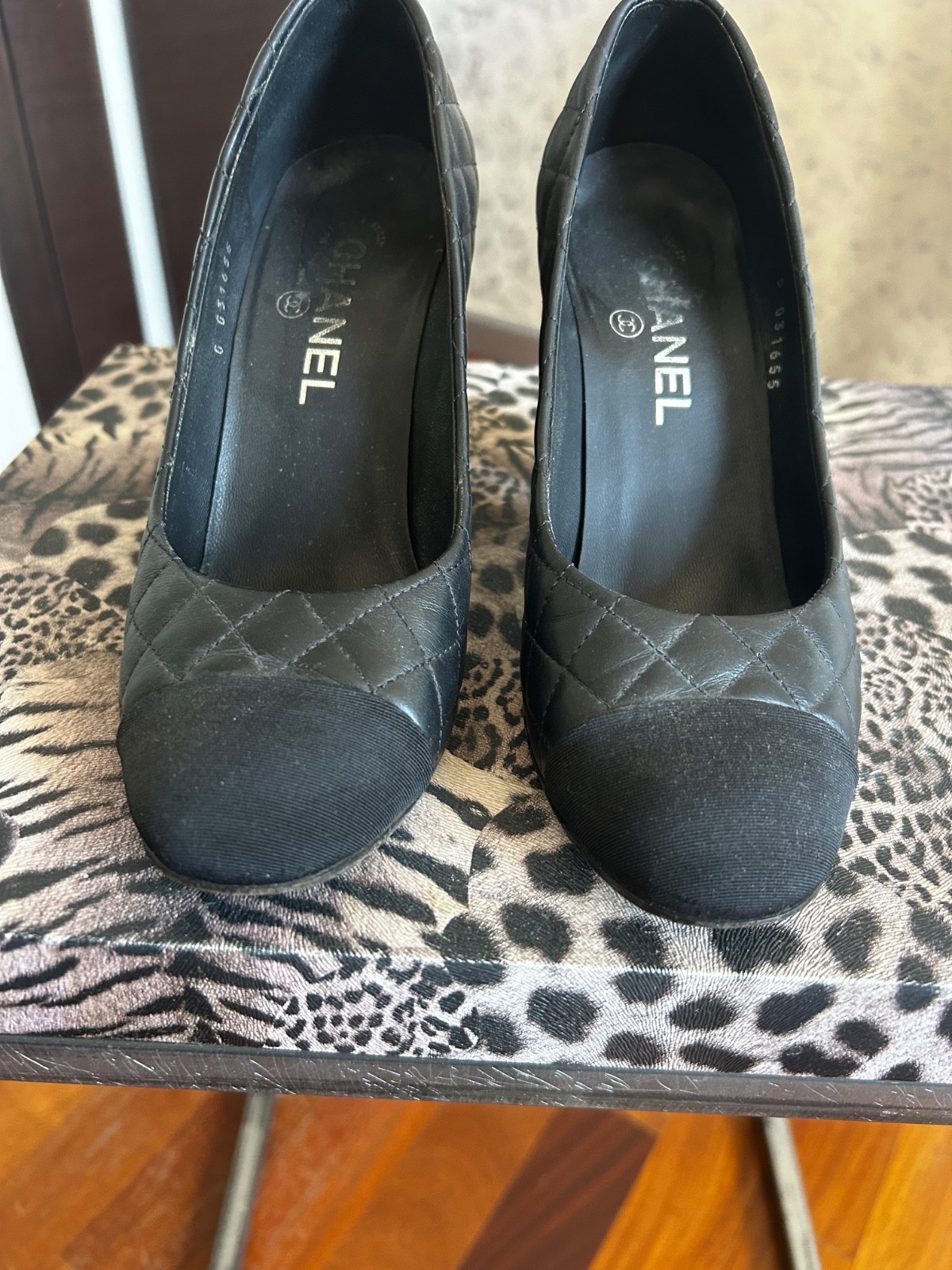 Black Chanel Quilted Pointed Cap-Toe Pumps Size 37.5 thumbnail 16