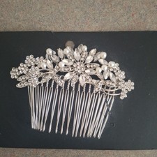 Floral Faux Pearl Crystal Rhinestone clear Bridal hair comb Silvertone Bling New