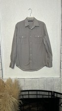 Perry Ellis, 100% cotton button front shirt with front pockets size medium