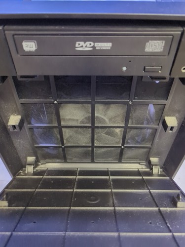 (GRADE A) CORSAIR SFF CUBE Computer Case With PSU + Liquid Cooling System - - Picture 11 of 11