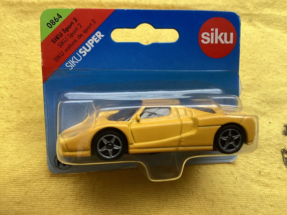 SIKU FERRARI ENZO Foto 3 de 4