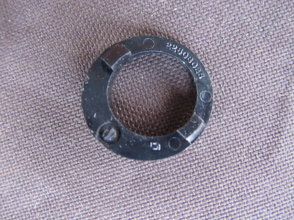 Juego de bisel de antena de radio Toronado Oldsmobile 1986-1992 NOS GM 22525190 22508025 Foto 4 de 4