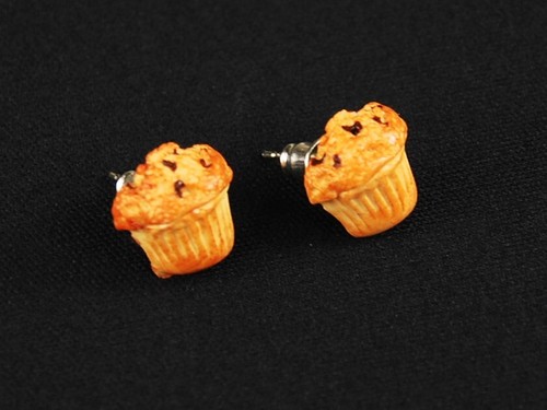 Muffin Ear Studs Miniblings Earrings Cupcake Blueberry Beige - Picture 3 of 5