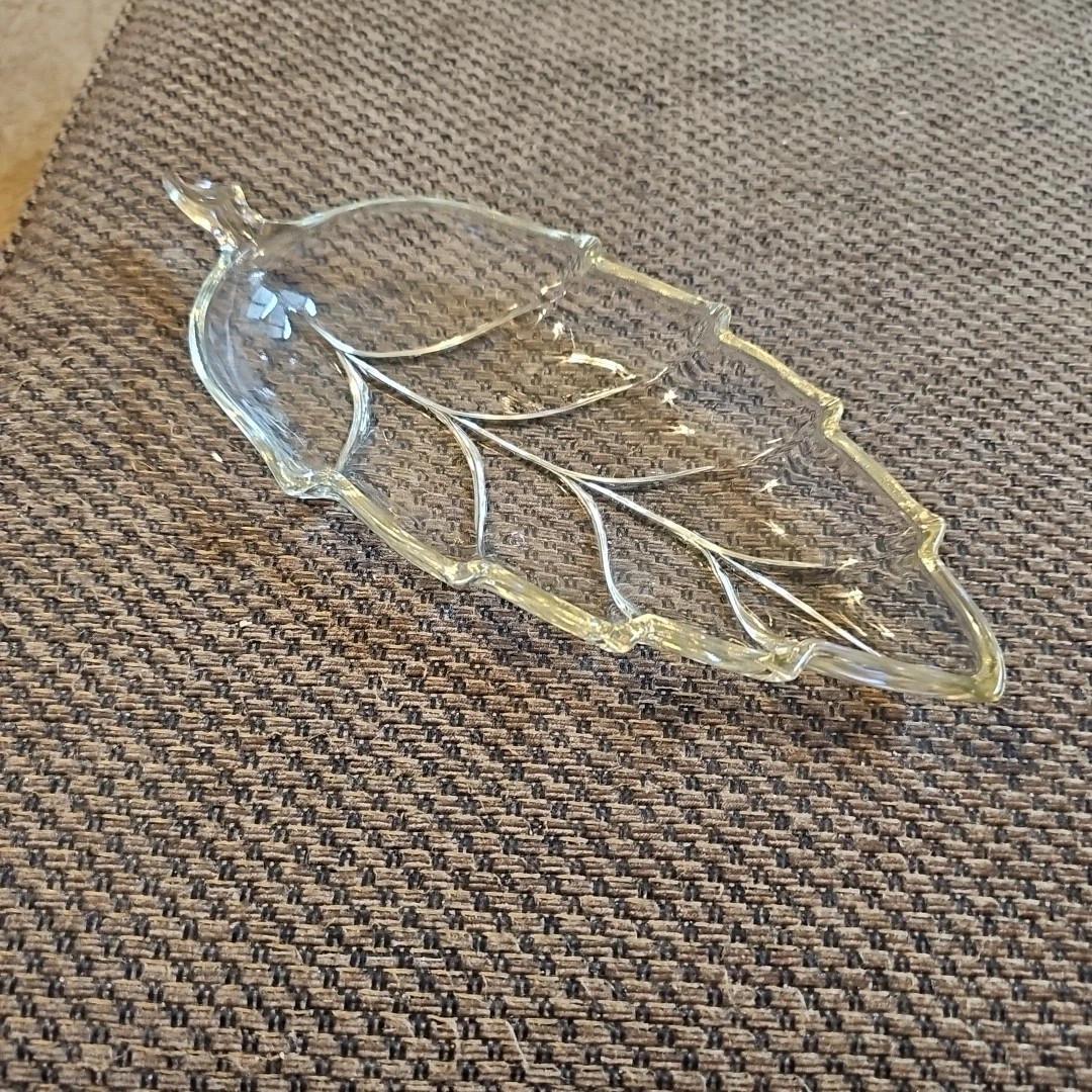 Vintage Hazel Atlas Clear Glass Leaf Serving  Candy  Trinket Dish 10x4.5"