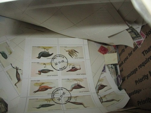 WORLDWIDE BOXLOT OVER 10 LBS OF COVERS UNCHECKED BOX 2 - Picture 5 of 6
