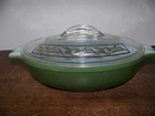 vintage Glasbake J-2274 1qt Green casserole dish w/ Wheat Lid Tab handles, GEM!