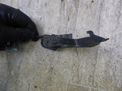 1985 Honda VF700C Magna H1427-1) seat latch mounts brackets