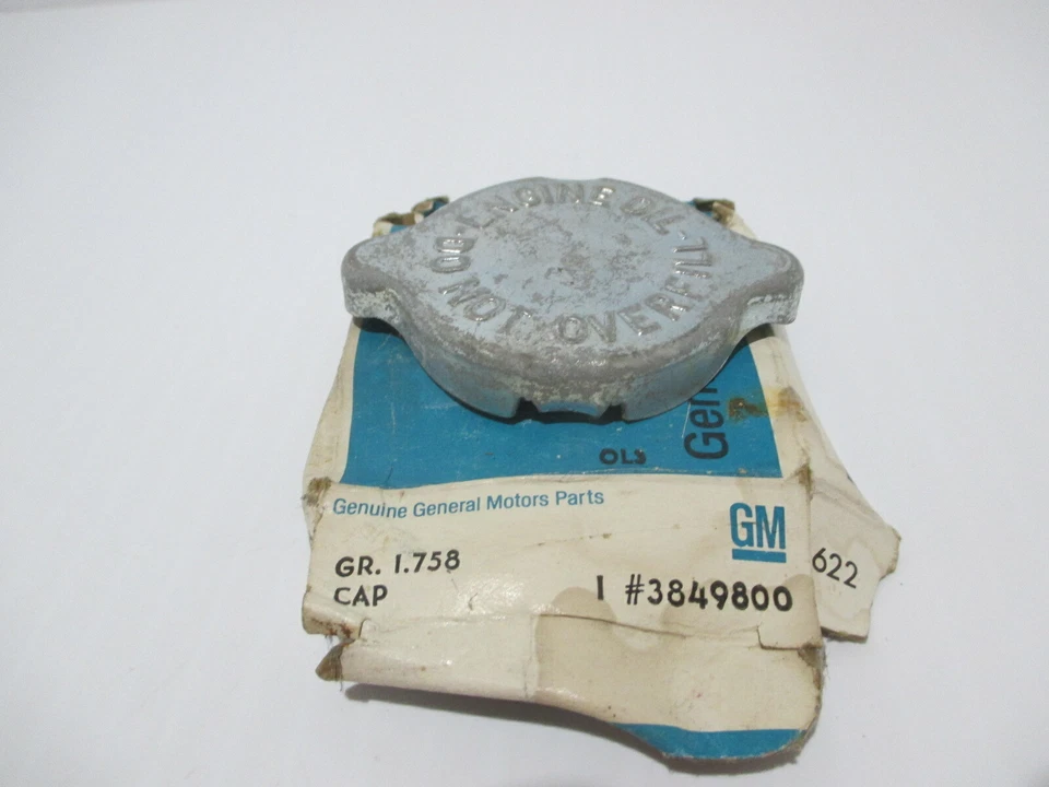 NOS-GM-ACEITE-RELLENO-TAPA-CON-OREJAS-1961-1969-CHEVY-CORVAIR-384988-3849802 MINIATURA Foto 2 de 3