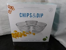 Stylish Chips & Dip Serving Bowl Set Clear Plastic Removable Center
