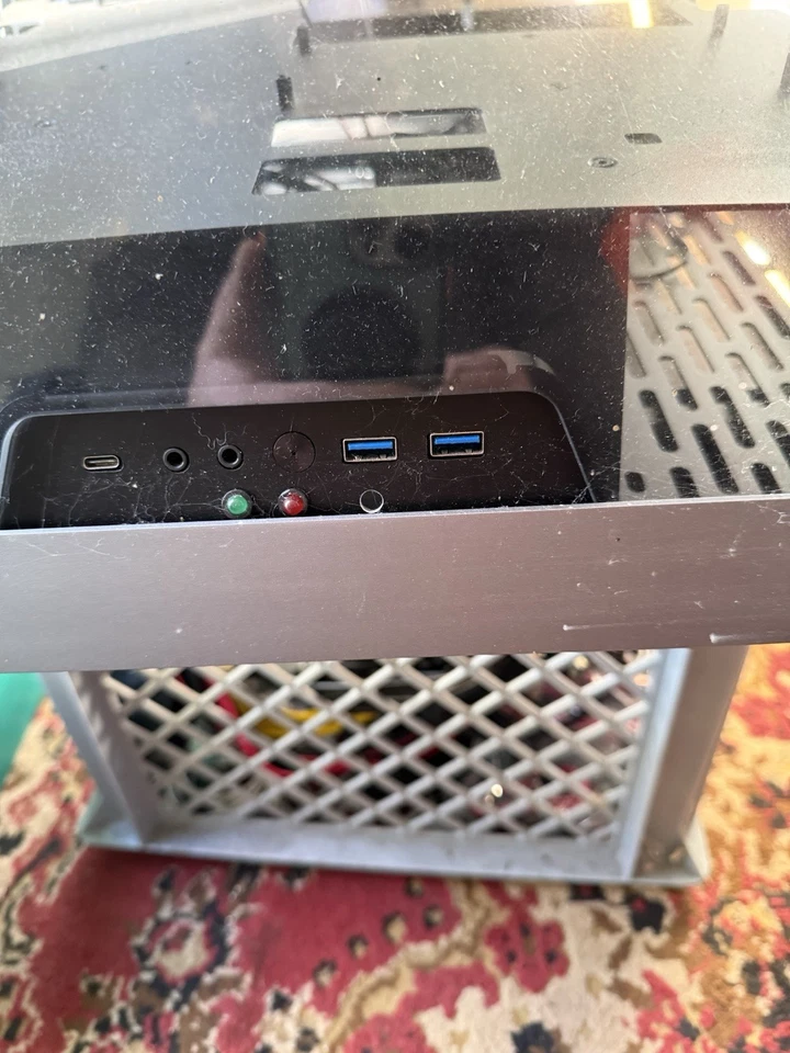 AZZA Pyramid PC Gehäuse Show Case - Bild 2 von 4