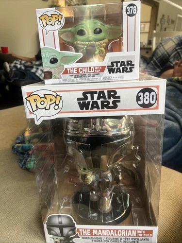 Funko Pop! Vinyl: Star Wars: The Mandalorian #380 & The Child With Cup #378