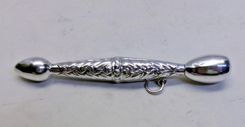 ORNATE STERLING SILVER 4" SOCK/GLOVE DARNER/NEEDLE CASE-QUITE NICE