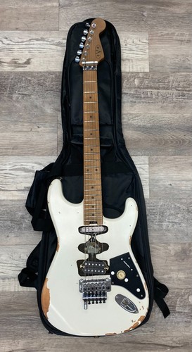EVH Frankenstein Relic Series Electric Guitar - White w/Soft Case