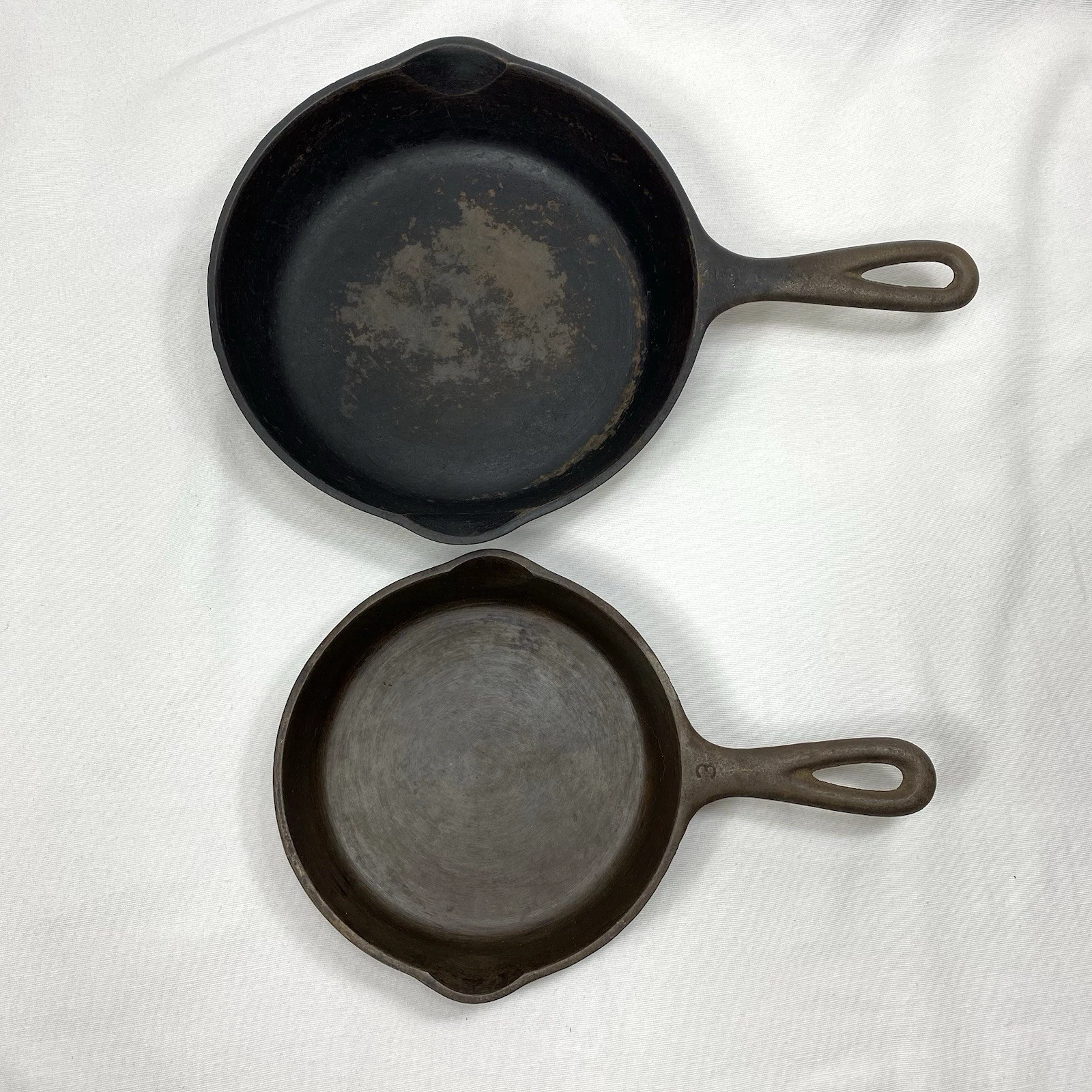 Lot of 2 Wagner Ware Sydney 0 Cast Iron Skillets Pans 1053R, 1055 #3 & #5