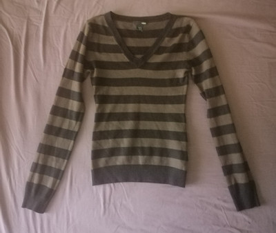 Y2K striped V-neck top long sleeve, 2010, Bella Swan core