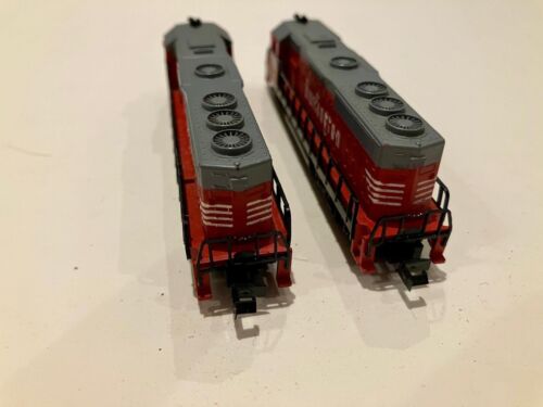 Atlas N Guage Locomotives Burlington Red 2173 x 2 - Picture 3 of 3